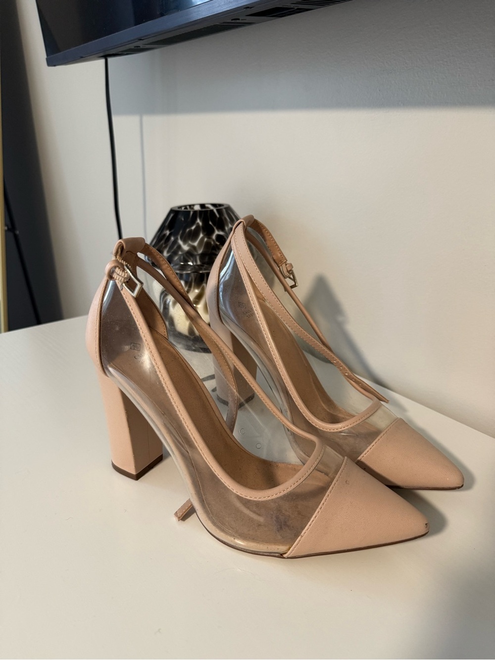 Women’s Pointed Toe Block Heel Pumps in Nude